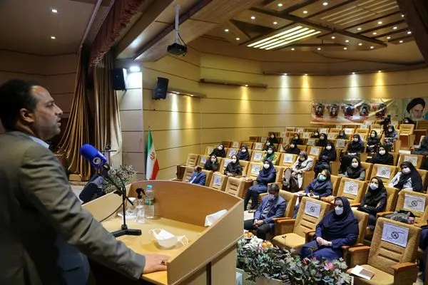 از ظرفیت بانوان در پست های میانی و پایه بیشتر استفاده می شود

