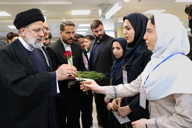رئیسی: دولت به خواسته‌های پرستاران توجه می کند

