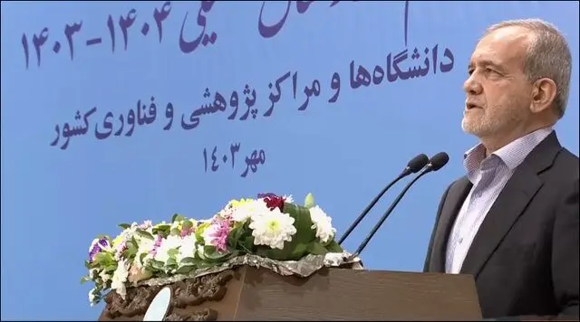 در برابر حرف درست ایستادن ظلم است

