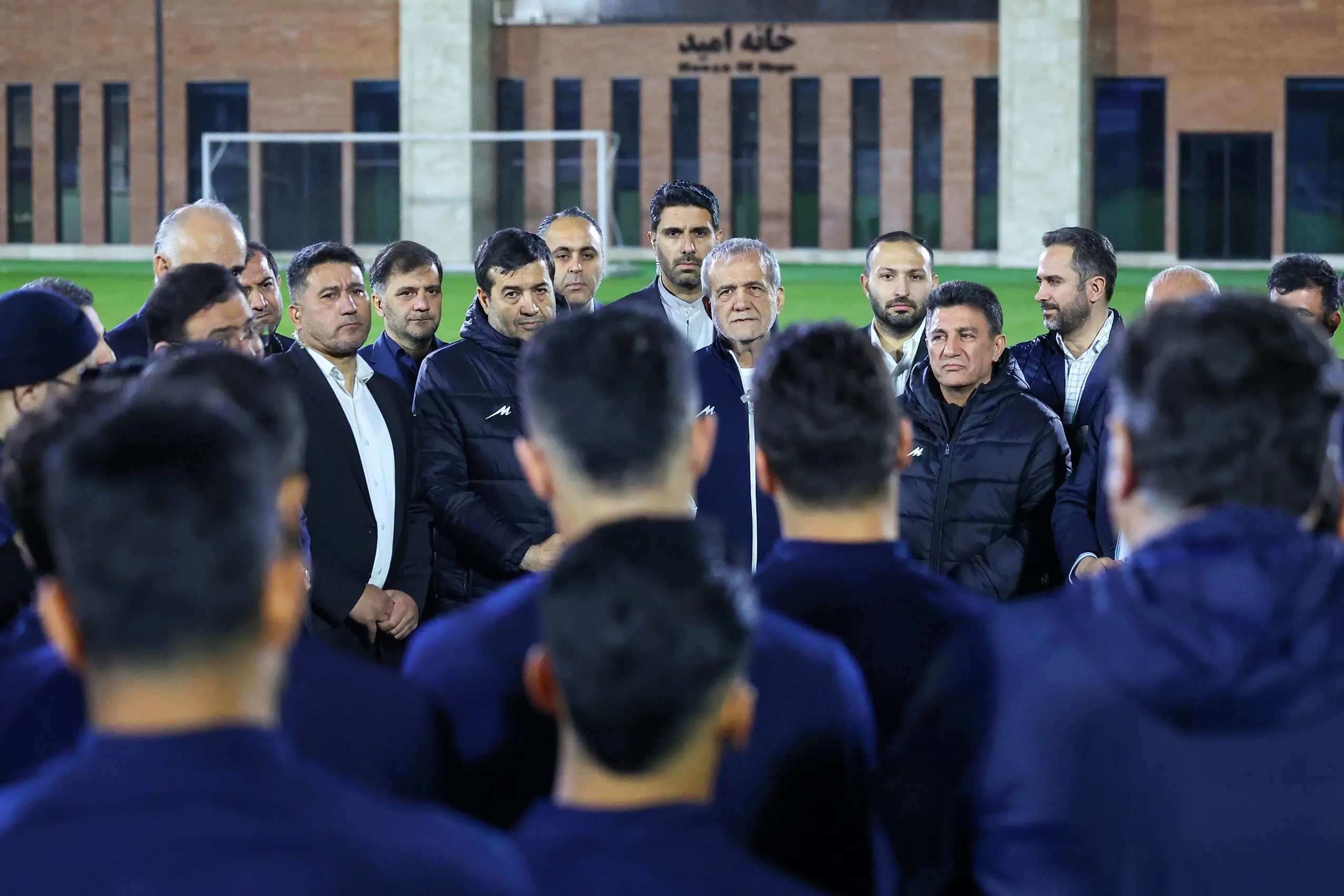 دیدار پزشکیان با بازیکنان و کادر فنی تیم ملی فوتبال