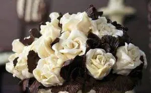 طراحی شگفت انگیز یک اتاق زیبا با شکلات های خوشمزه+عکس