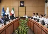 بازدید محمد شریعتمداری از ابرپروژه هرمز خلیج فارس

