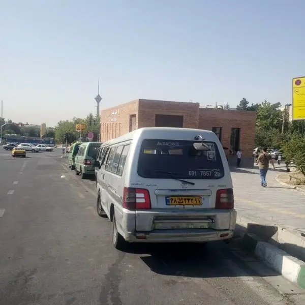 خطوط تاکسیرانی در مجاورت ایستگاه  مترو شهید دادمان فعال شد 

