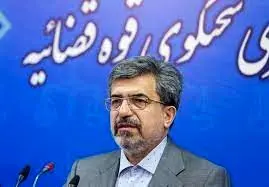 هل دادن جوانان به سمت دشمن اقدامی نابخشودنی است
