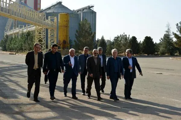 پرداخت تسهیلات به ۴۴ شرکت دانش بنیان و پرداخت بالغ بر ۱۹۴ هزار میلیارد ریال به ۲۴۳ طرح صنعتی در استان البرز