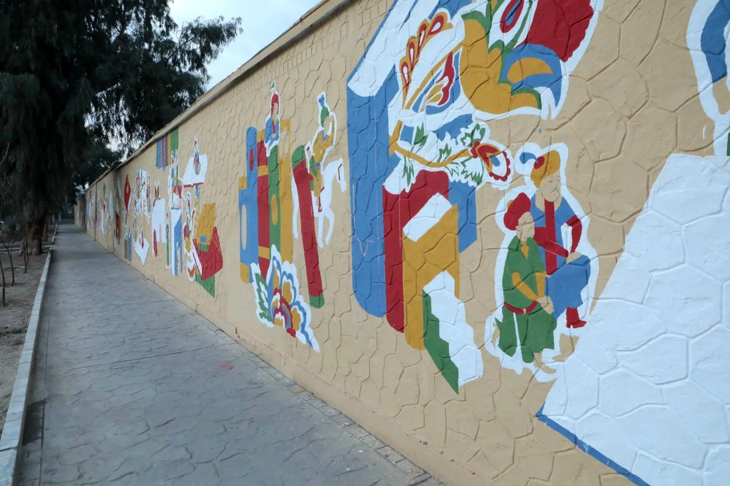  نقاشی دیواری با رنگ‌ها و طرح‌های زیبا در منطقه 19 اجرا شد

