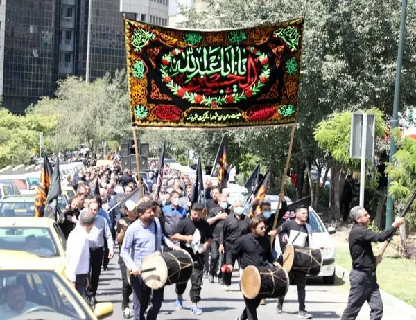 اجتماع عاشقان حسینی فروشگاههای زنجیرهای شهروند در مراسم عزاداری هفتمین روز شهادت سالار شهیدان