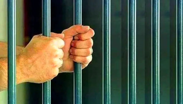 50 سال حبس برای متهمان خرید سهام دو پتروشیمی