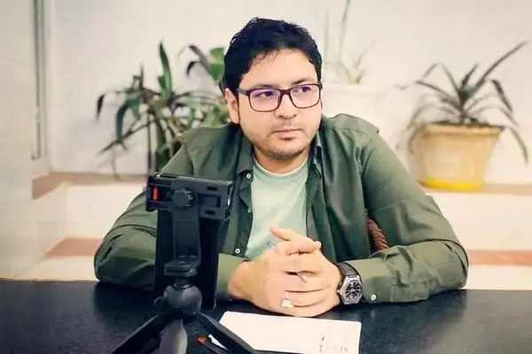 اکتشاف کانی حیاتی باستنائزیت برای اولین بار در پلاسر مروست