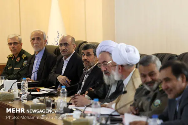 احمدی نژاد و رئیسی در یک جلسه + عکس