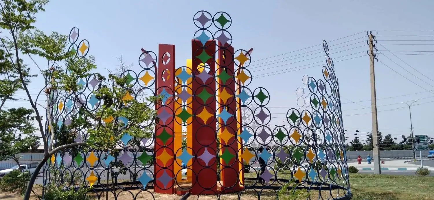 المان های حجمی میدان شقایق منطقه 19 در قالب طرح من شهردارم 2 نونوار شد

