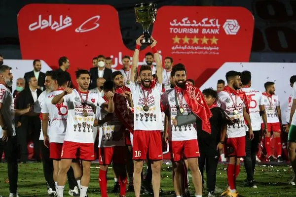 پرسپولیس برای پنجمین بار متوالی قهرمان لیگ برتر شد