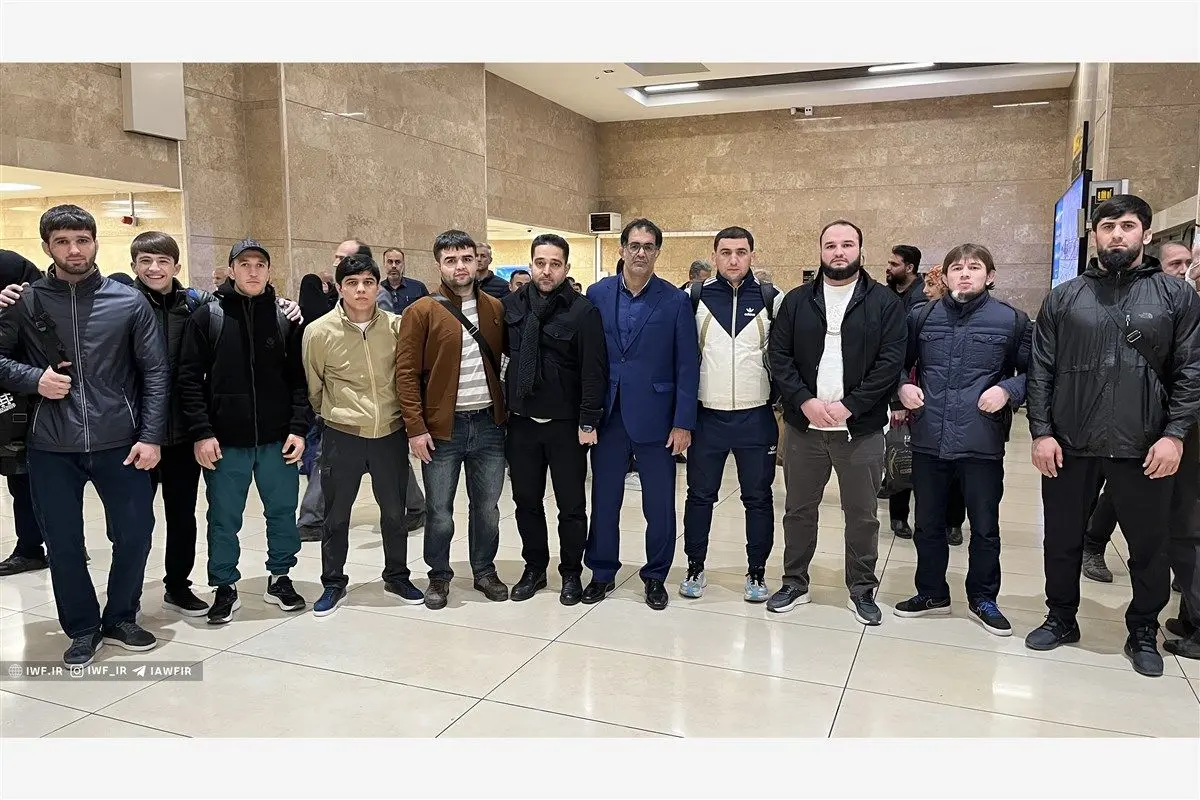 تیم کشتی تاجیکستان وارد تهران شد