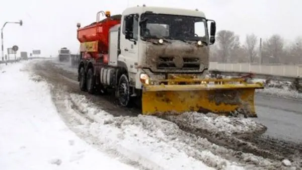 تمامی راههای استان قم بازاست