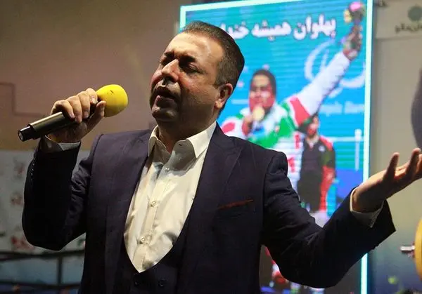 قطعه موسیقایی «پهلوان خندان» با صدای پیام عزیزی و با یاد سیامند رحمان منتشر شد