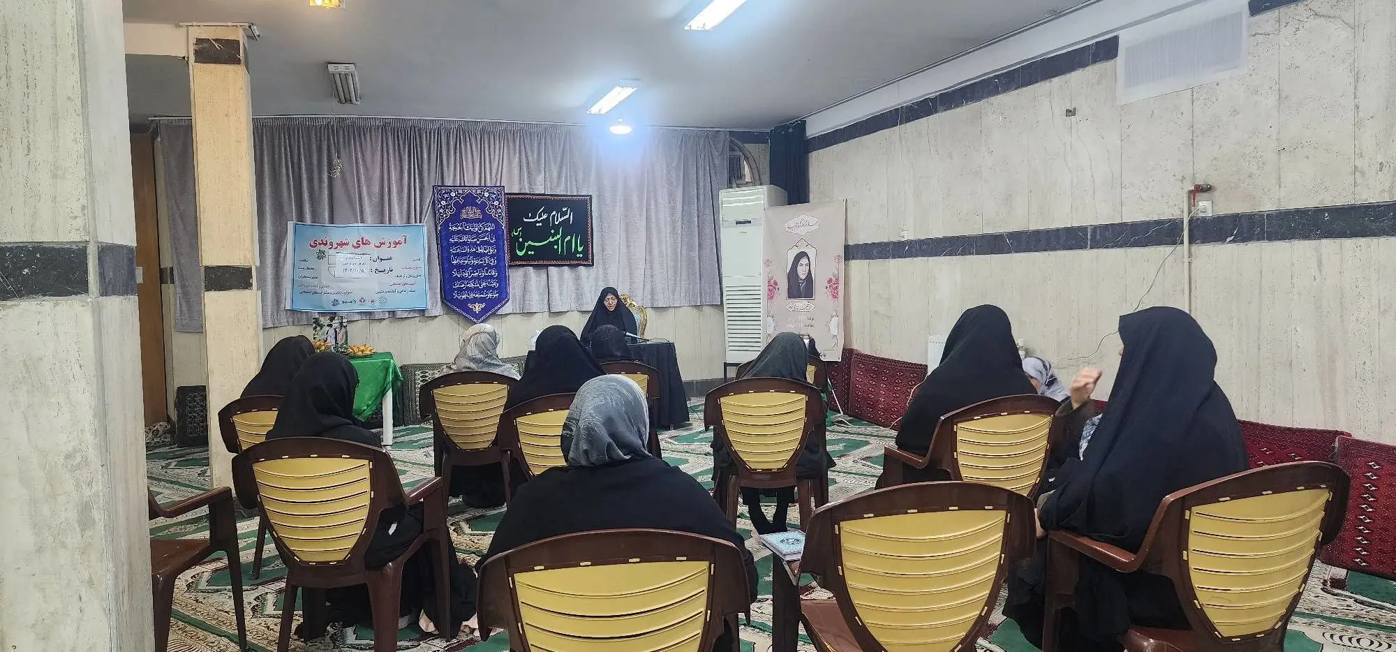 برگزاری ماهانه ده عنوان آموزش شهروندی در 100 نقطه منطقه 13 

