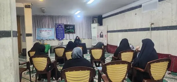 برگزاری ماهانه ده عنوان آموزش شهروندی در 100 نقطه منطقه 13