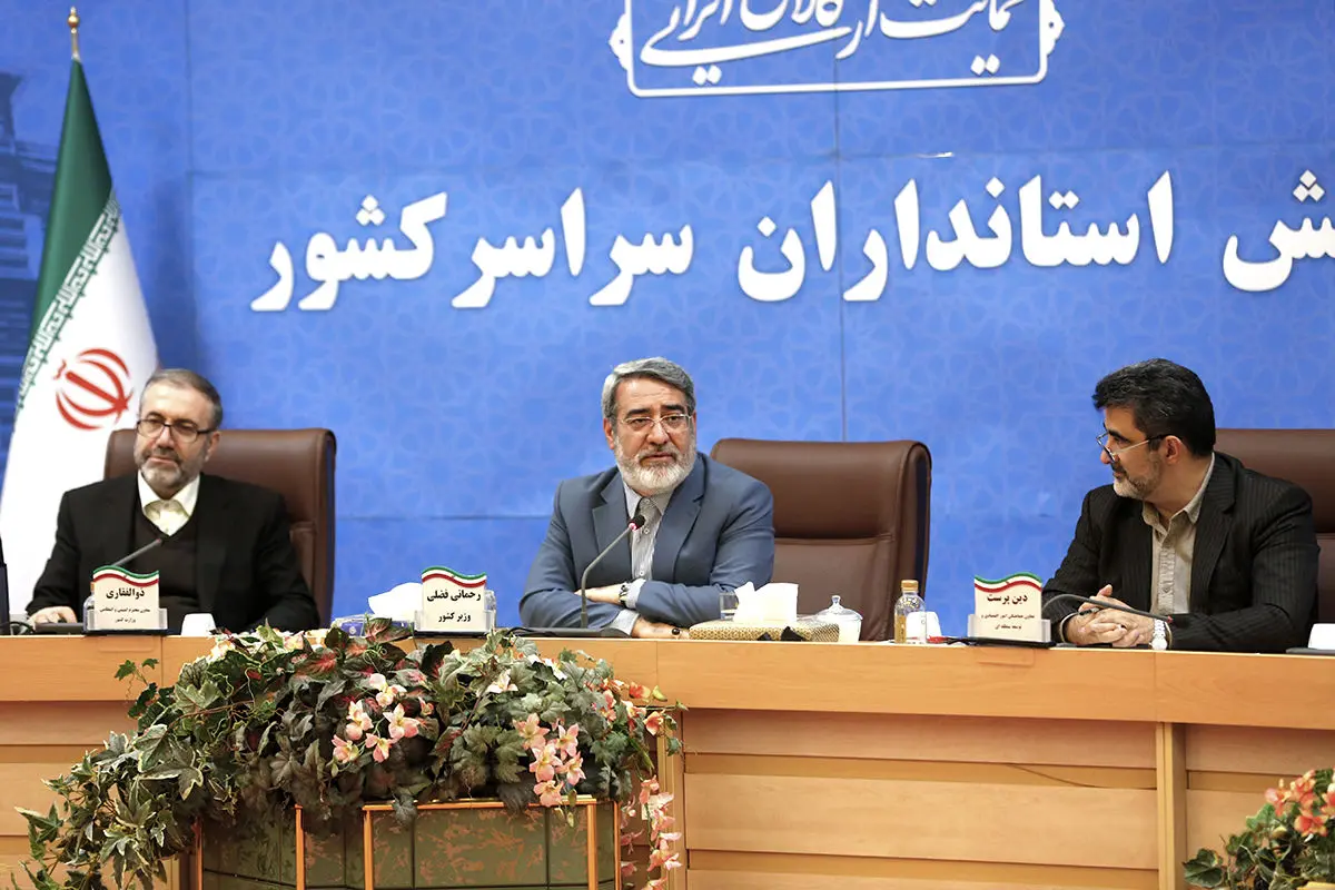 هرگز حقیقت را قربانی مصلحت نمی کنیم