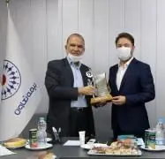 دکتر مظلومی نشان سیمین گرفت