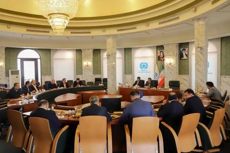 کنترل نرخ‌شکنی با تقویت نظارت بر توانگری و نظام‌بخشی به پرداخت خسارت عملی است

