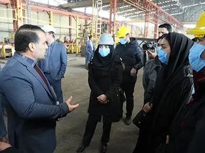 بازدید جمعی از مدیران و کارشناسان سازمان مشاور از کارخانه سازه‌های فلزی موسسه شهید رجایی