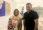 تیپ متفاوت خانم بازیگر در کنار علی کریمی در یک رستوران+عکس
