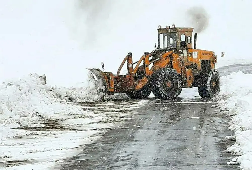 در آخرین روز از بهمن ماه قرن، ۱۸ هزار کیلومتر از راههای استان مرکزی برفروبی شد.

