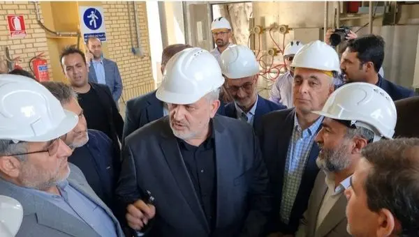 بازدید وزیر صمت و سرپرست هیات عامل ایمیدرو از نیروگاه شهید باکری سمنان
