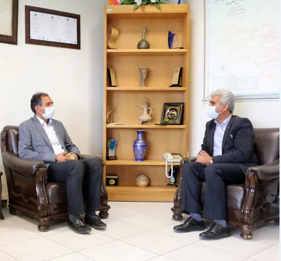 مدیر مخابرات منطقه مرکزی با مدیرعامل شرکت آب و فاضلاب استان مرکزی دیداروگفتگو کرد