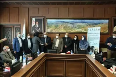 آیین تجلیل از برترین های کشوری المپیاد جغرافیا/ خانم ها نیلچی، راستگردانی و خاکباز
