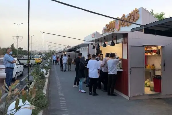 استقبال بالا از غذا های خیابانی / درآمد این شغل ماهی ۲۰۰ میلیون است