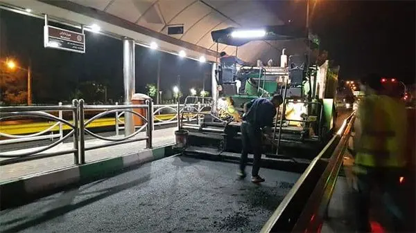 مرمت 88 هزار مترمربع از سطح مسیرها و ایستگاه های بی آرتی با استفاده از آسفالت پلیمری