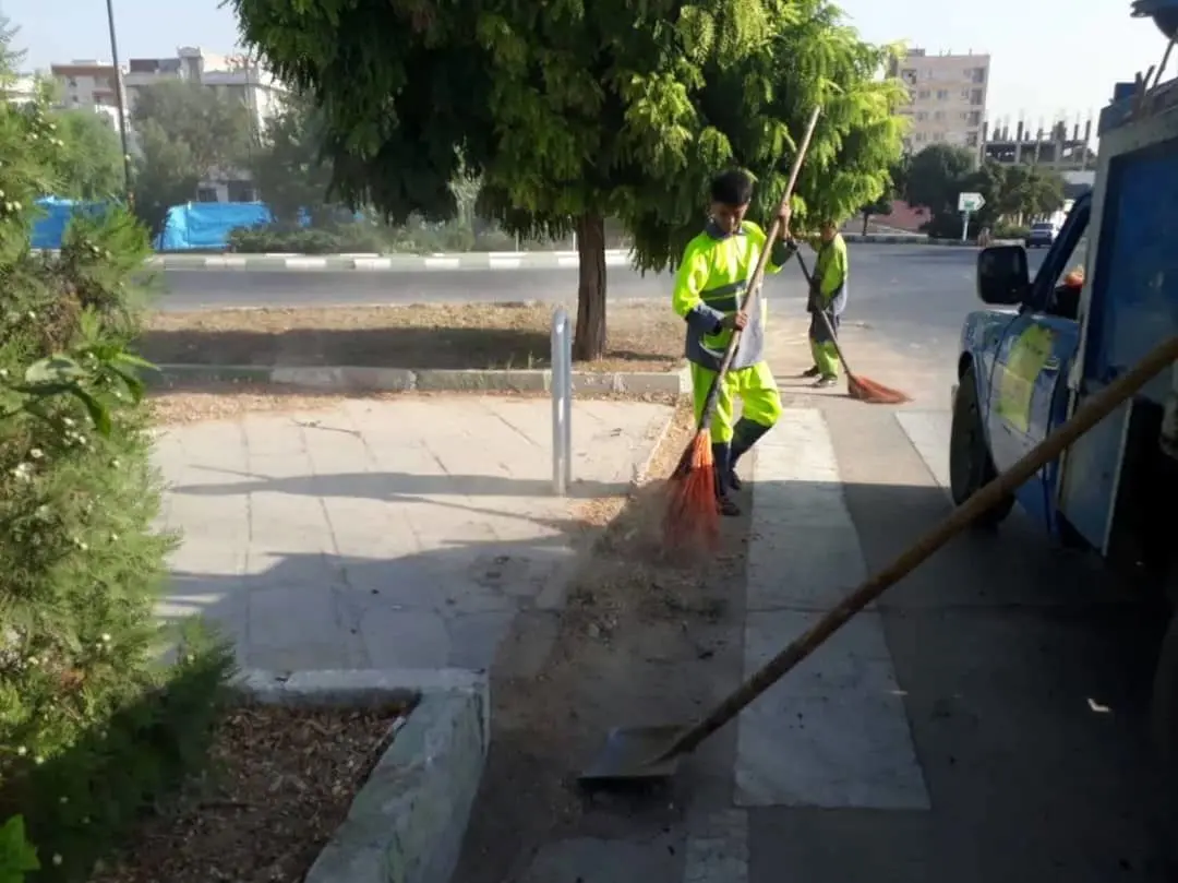 خدمت رسانی100 نیروی خدمات شهری منطقه 19 در پیاده روی جاماندگان اربعین حسینی


