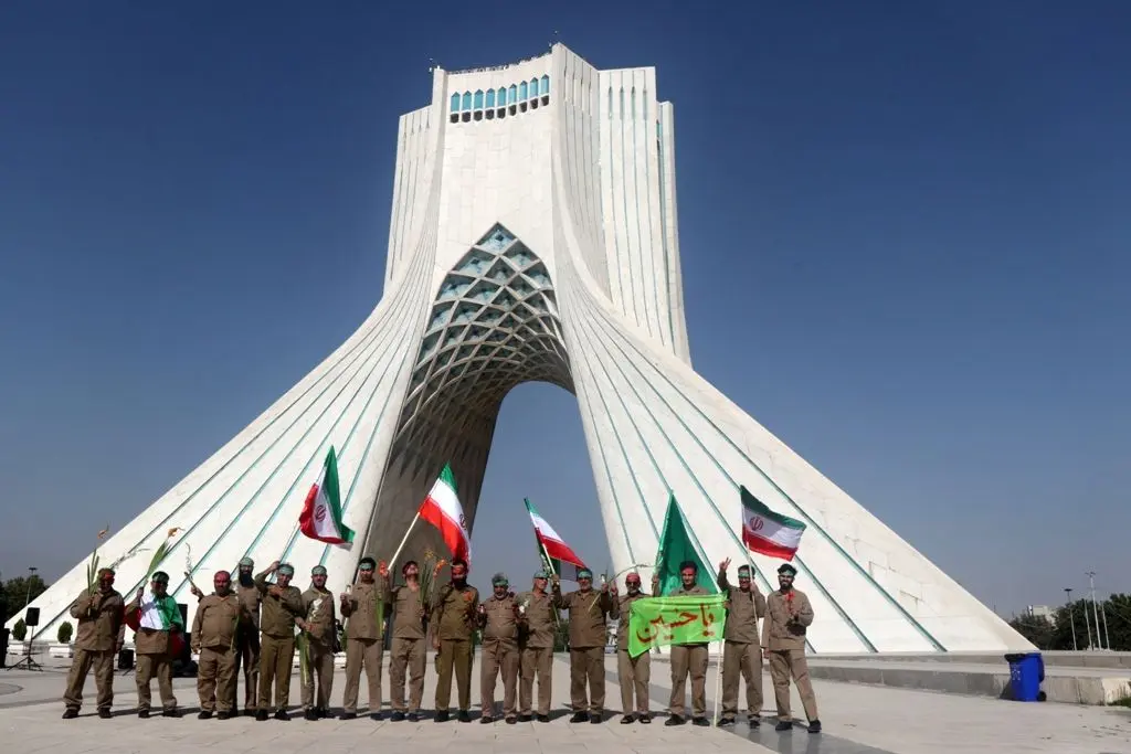 برگزاری نمادین مراسم بزرگداشت بازگشت آزادگان در منطقه9


