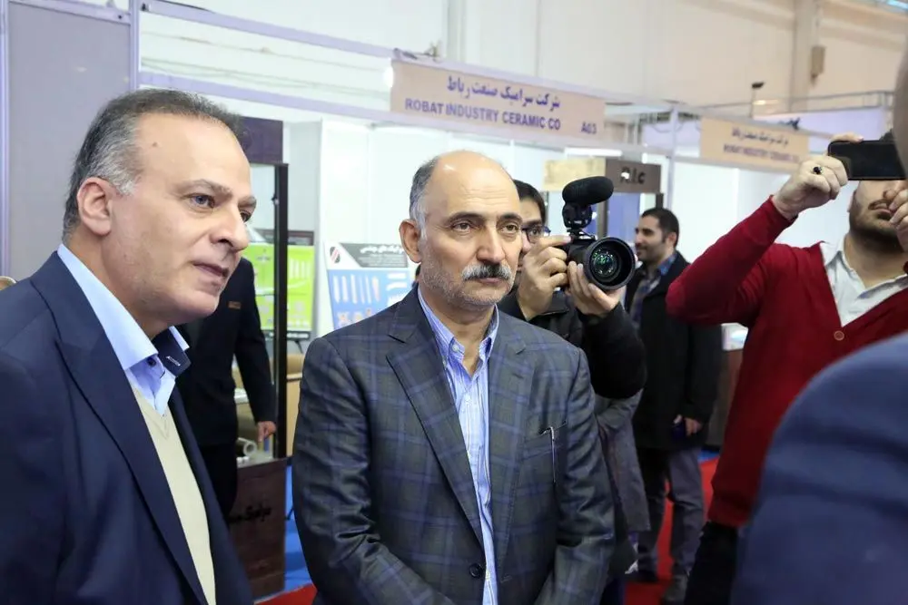 تاکید بر بازگشت ارز حاصل از صادرات به سامانه نیما