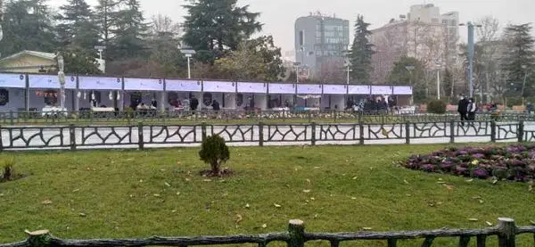 برپایی بازارچه‌ خود اشتغالی زنان سرپرست خانوار در پارک‌ ملت

