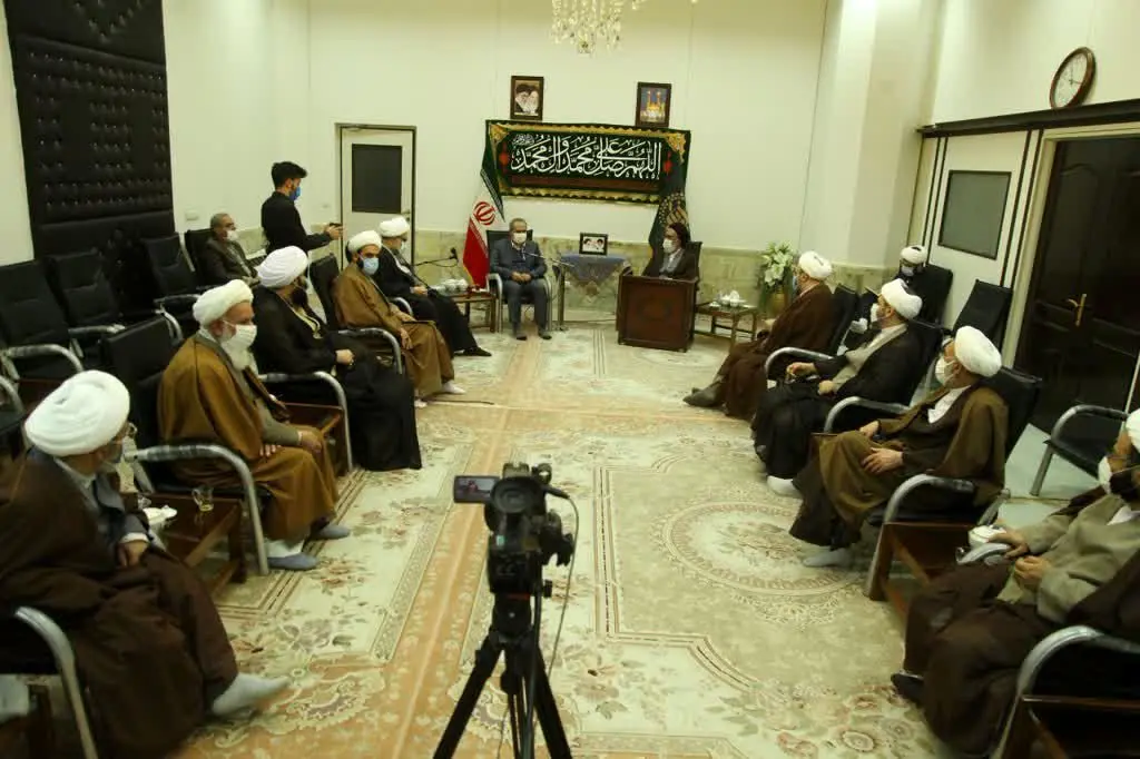 نشست هم‌اندیشی ائمه جمعه استان قم برگزار شد

