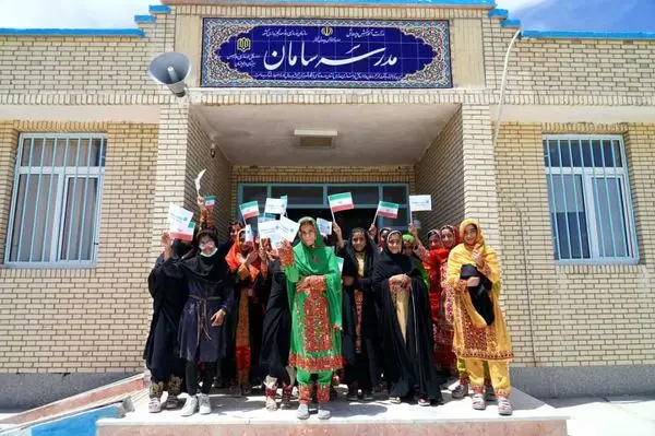  ادامه نهضت مدرسه‌سازی بانک سامان 