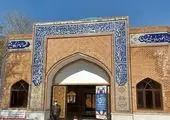 فضاسازی و نصب المان‌های حجمی دهه فجر در منطقه ۱۳ تهران

