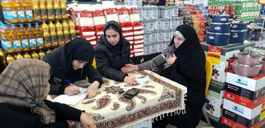 ارائه خدمات سلامت‌محور به شهروندان در میادین میوه تره بار منطقه 22

