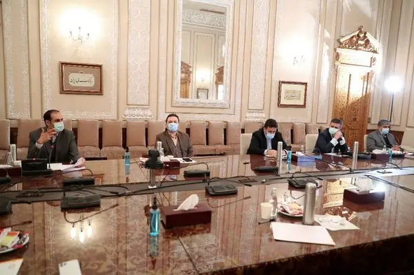 برگزاری نشست اعضای هیات مدیره و هیات عامل بانک ملی ایران
