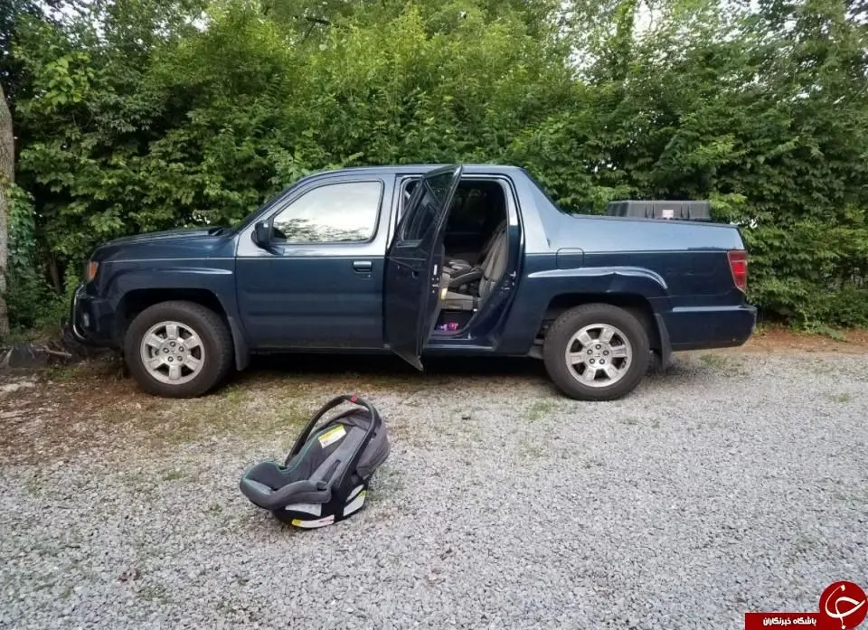 
مرگ دلخراش نوزاد دختر در داخل خودرو + تصاویر
