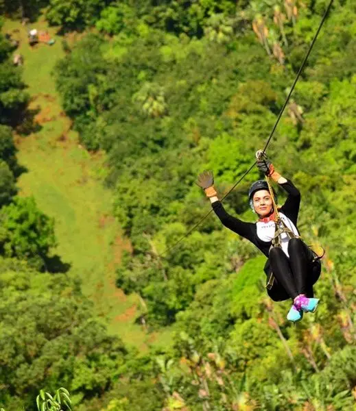 بندبازی بازی عجیب خانم بازیگر در ارتفاعات+عکس