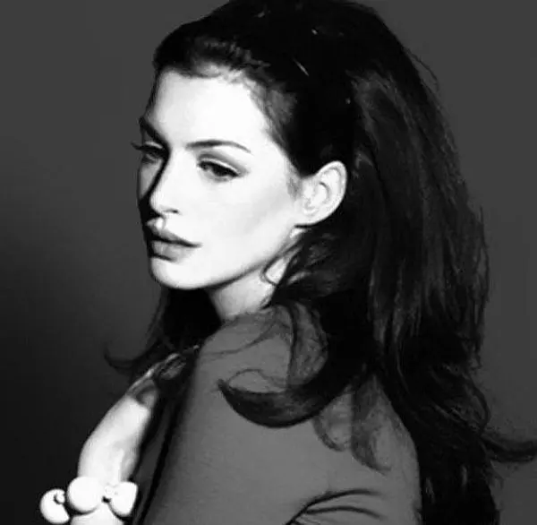 اعتراف هنرپیشه زن به سه ساعت آرایشش!+عکس