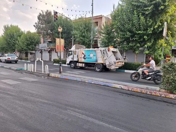 طرح جهادی پاکسازی معابر اصلی منطقه ۱۲ اجرا شد