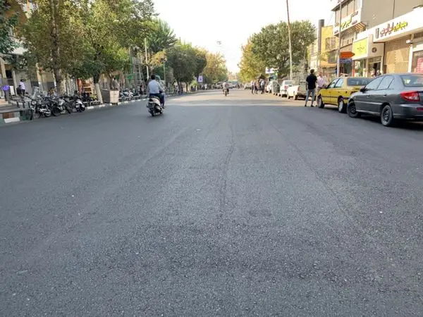 یک هفته، لکهگیری و تراش و روکش در همه معابر و خیابانهای منطقه 12