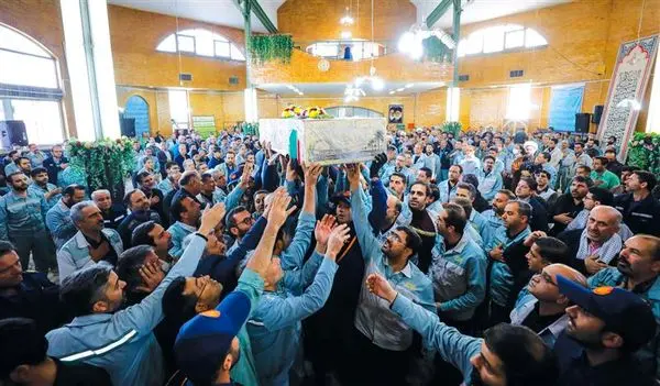 تجدید میثاق کارکنان فولاد مبارکه با آرمانهای شهدا