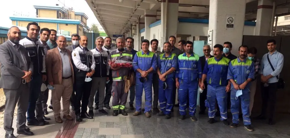 پاکبان مترو کیف گمشده را به صاحبش باز گرداند