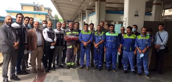 پاکبان مترو کیف گمشده را به صاحبش باز گرداند
