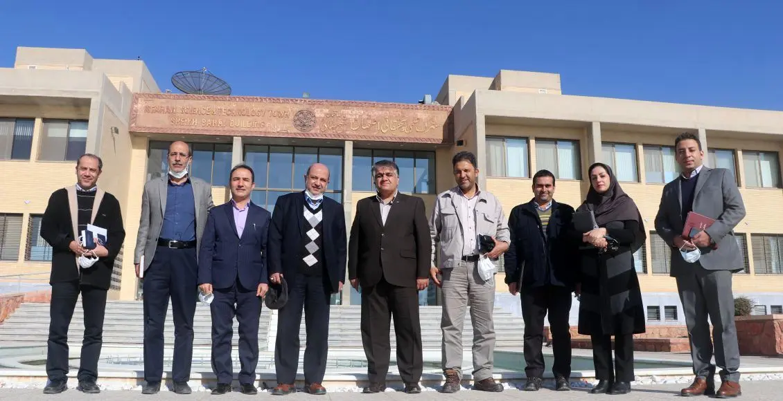 نشست مشترک شورای پژوهش شرکت پالایش نفت اصفهان با مدیران شهرک علمی و تحقیقاتی اصفهان

